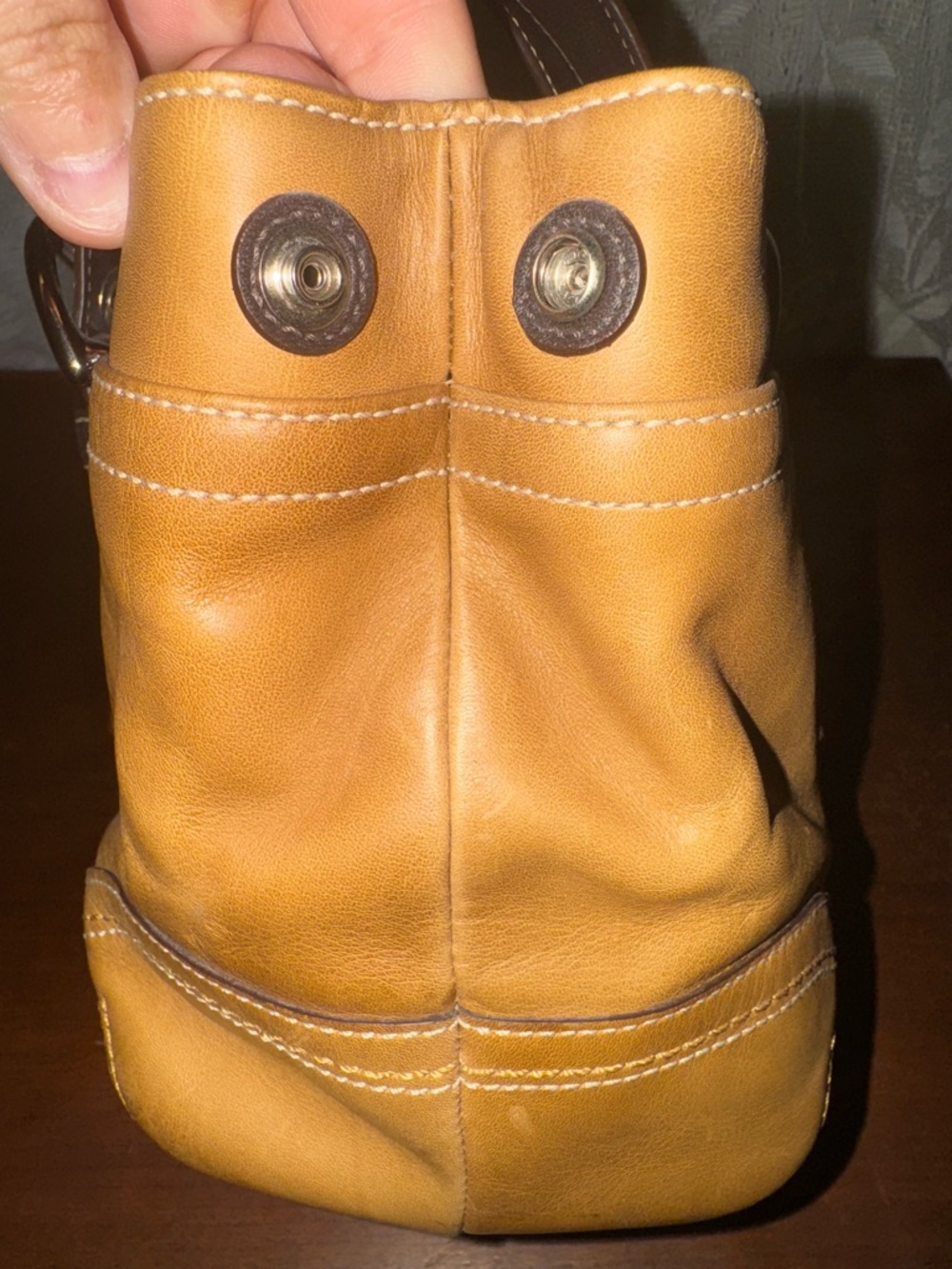 Coach Vintage Tan SoHo Leather Shoulder Bag - Picture 4 of 10